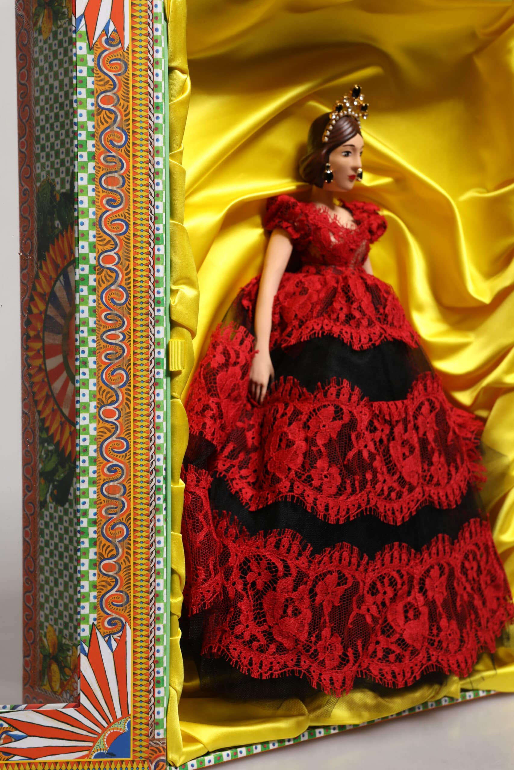 Dolce & Gabbana Red Dress Ceramic Porcelain Fashion Box Leather Sicily Dolls - Image 8
