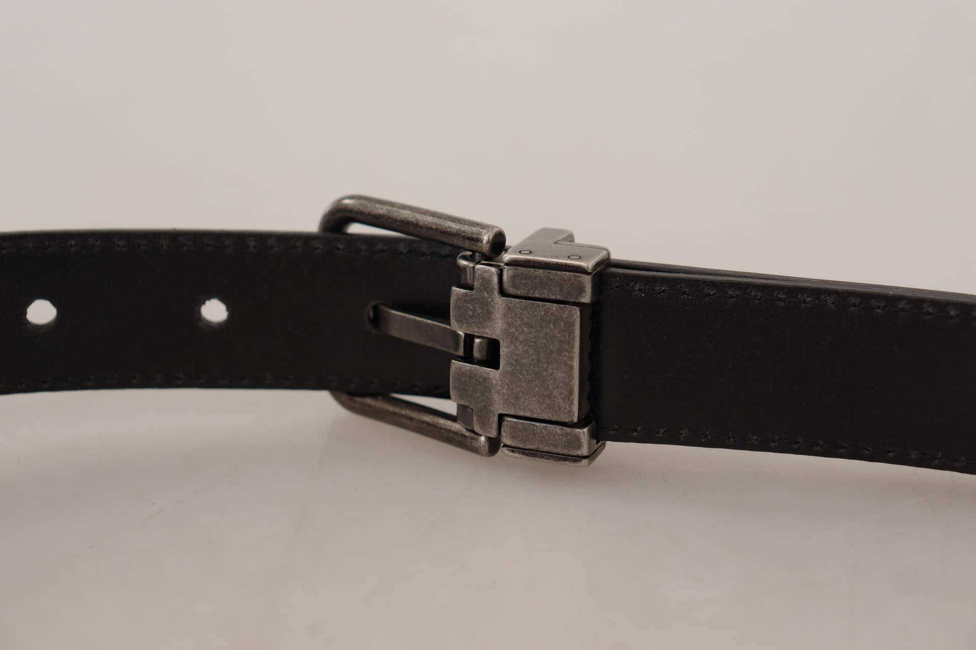 Dolce & Gabbana Black Plain Leather Vintage Logo Metal Buckle Belt - Image 4