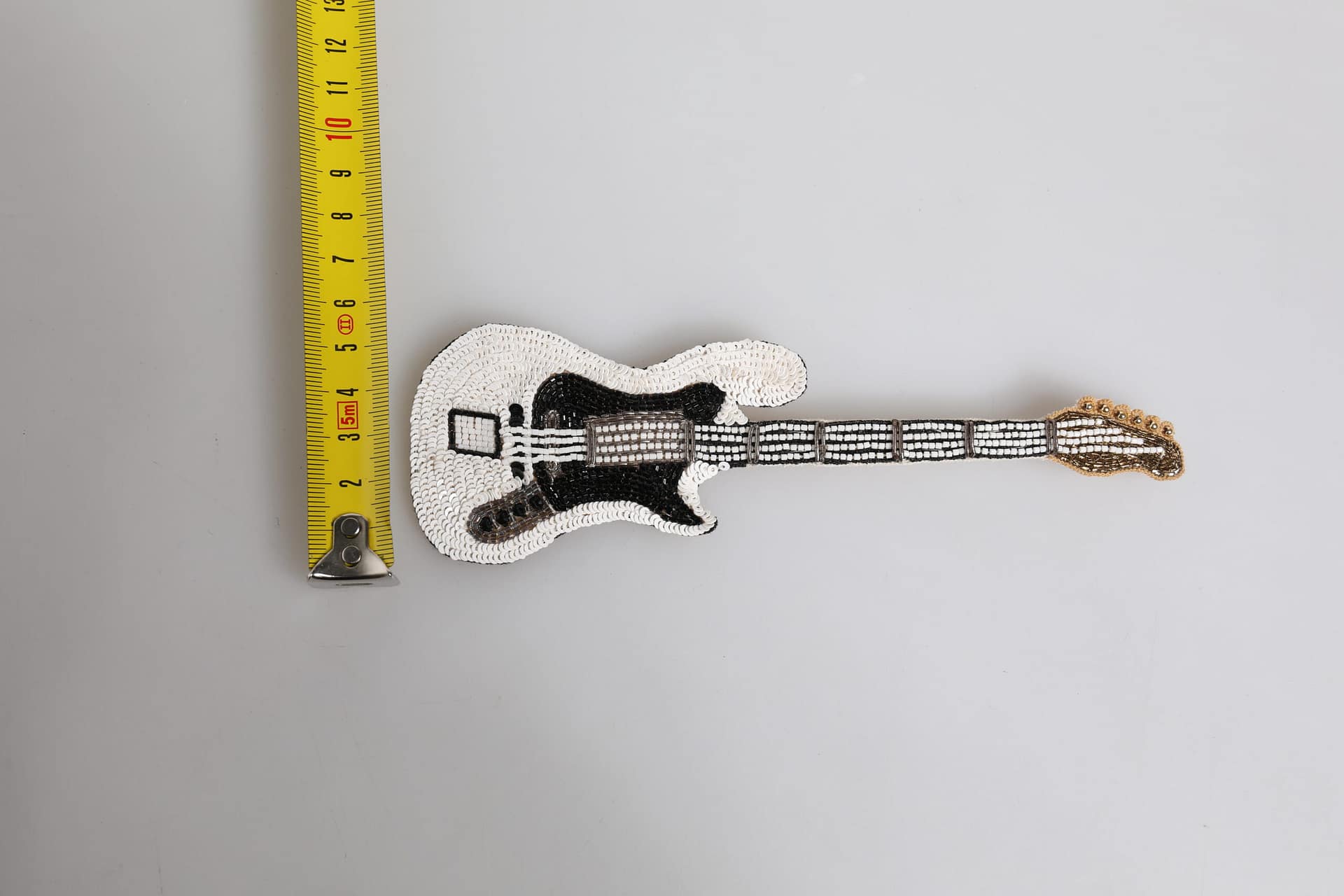 Dolce & Gabbana Gold Brass Logo Beaded Guitar Pin Brooch - Image 6