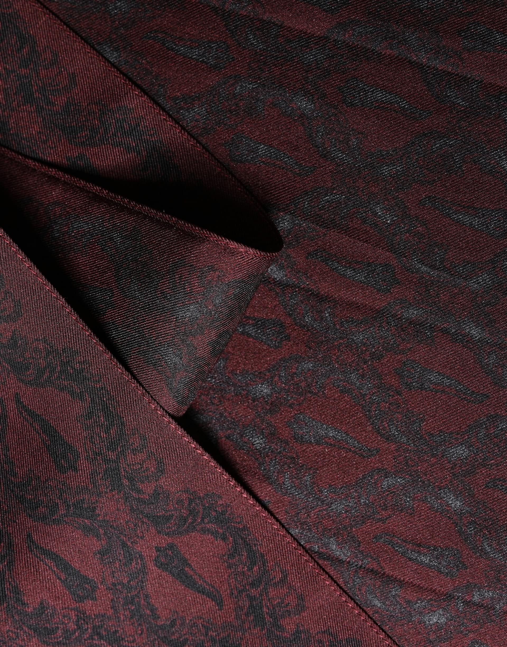 Dolce & Gabbana Burgundy Black Silk Paisley Foulard 135cm X 22cm Scarf - Image 4