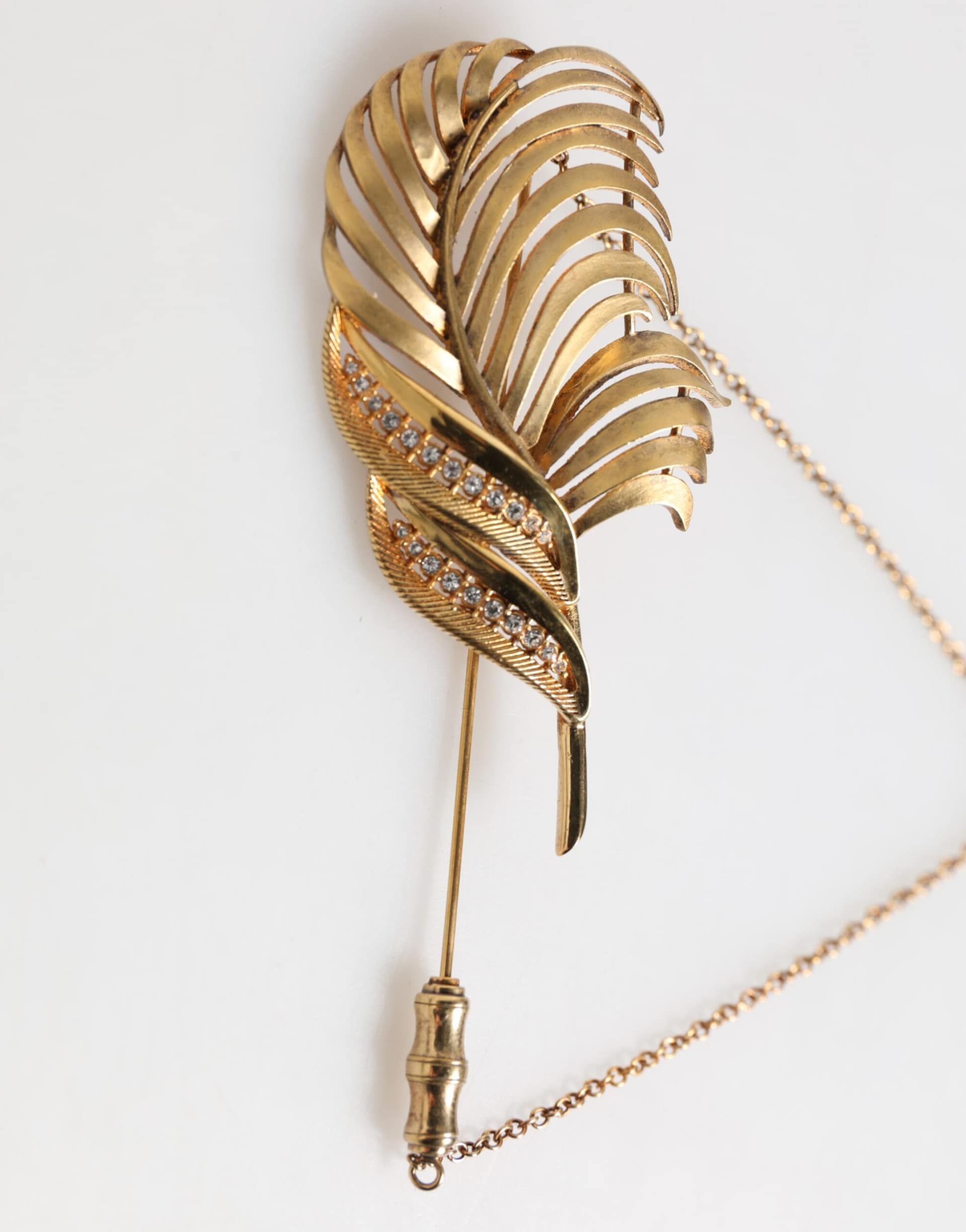 Dolce & Gabbana Gold Tone Leaf 925 Sterling Silver Crystal Chain Brooch - Image 3